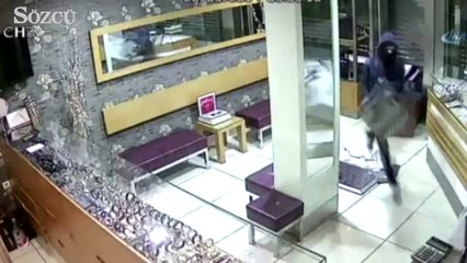Ekmek kasalarıyla 1 milyonluk altın çaldılar