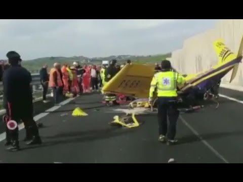 Agrigento - Aereo ultraleggero precipita sulla statale, morto il pilota (21.03.17)