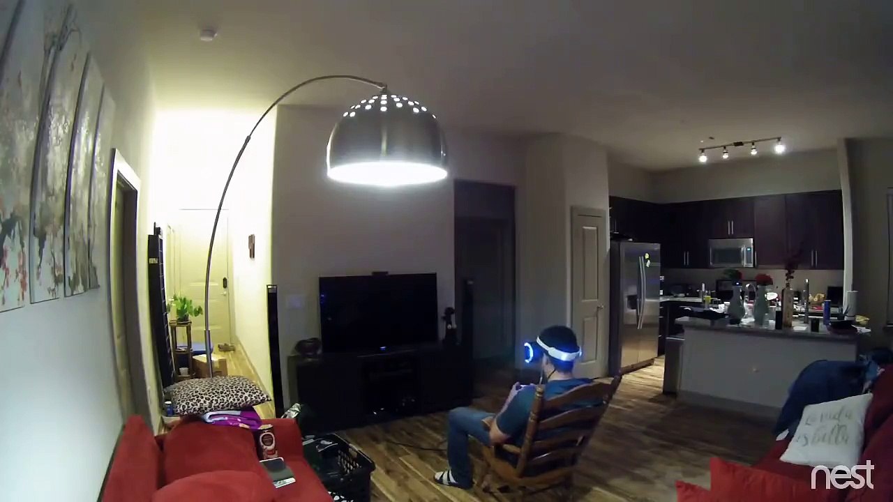 Man Terrified by Wife After Removing VR Headset