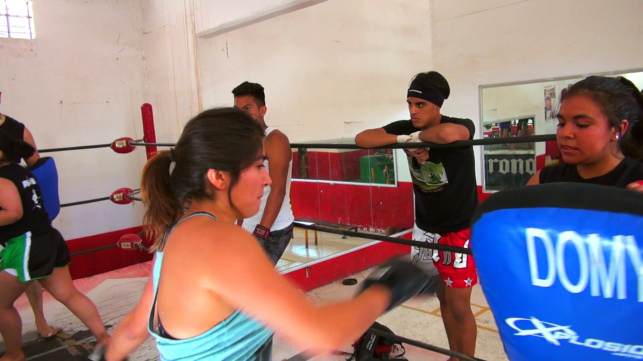 KML Guanajuato Muay Thai entrena en la Deportiva Torres Landa