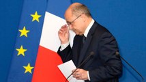 Fransa İçişleri Bakanı Le Roux Yolsuzluk İddiası Üzerine İstifa Etti
