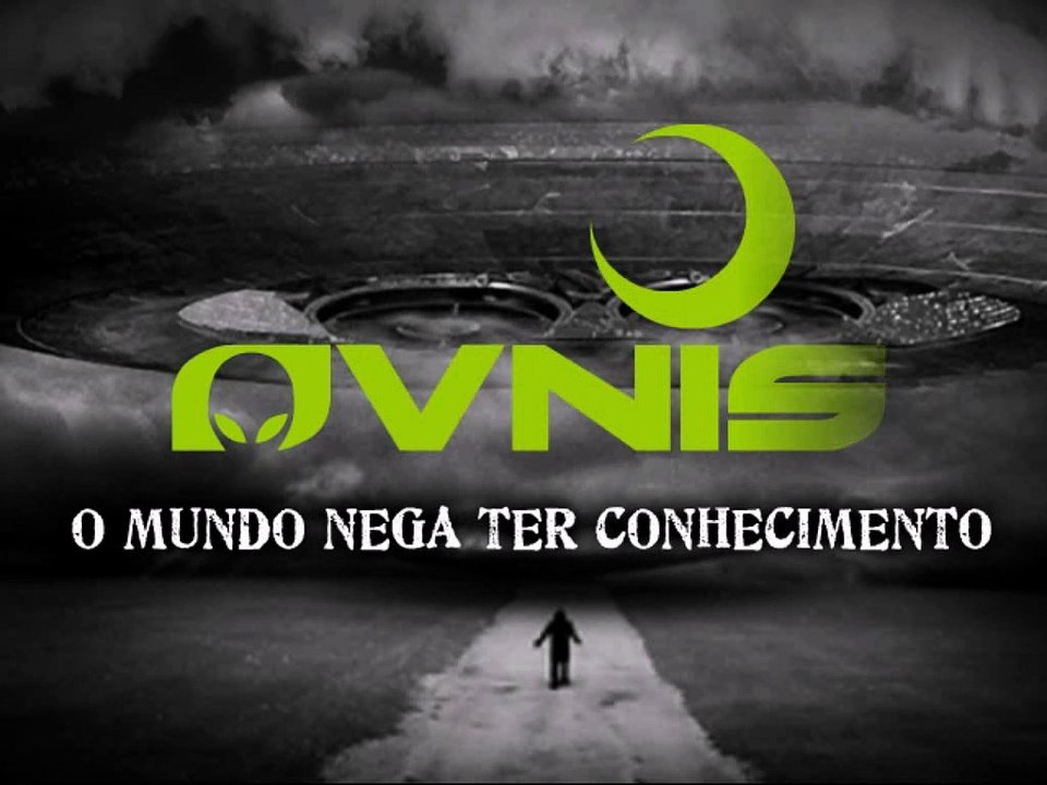OVNIs e Vulcões: Feixe de luz descomunal é filmado na boca de um vulcão na Sicília