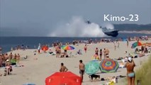 Hovercraft russo piomba sulla spiaggia piena di turisti scatenando il panico