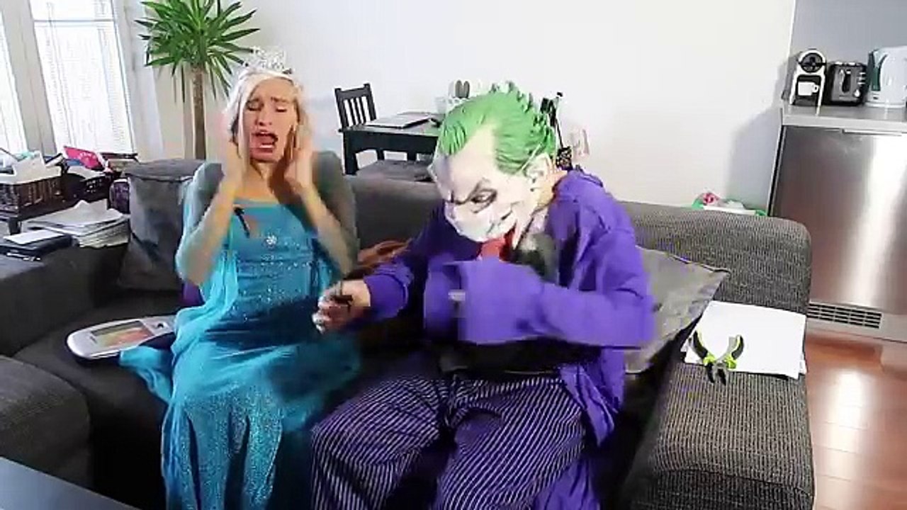 Frozen Elsa HIT BY A CAR! w/ RECKLESS Spiderman Joker Anna Bad Baby Police Superhero in re