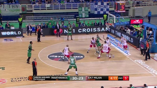 Η πάσα του Τζέιμς από την κλειδαρότρυπα οδηγεί στο τρίποντο του Παππά - Παναθηναϊκός vs Αρμάνι Μιλάνο - 21.03.2017