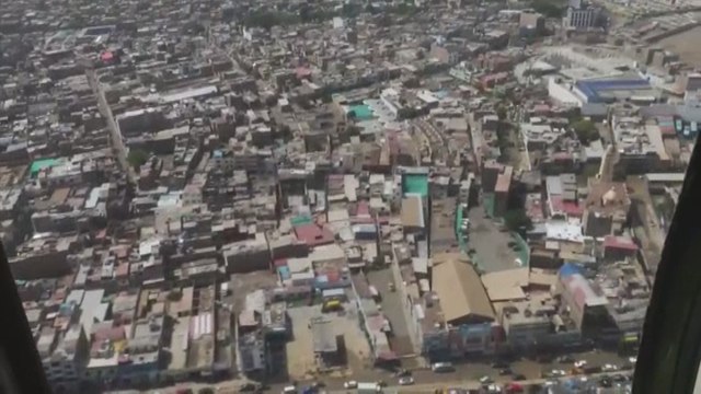 Kuczynsk recorre zonas del norte de Perú afectadas por lluvias e inundaciones