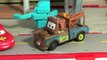 Play-Doh Tractor Pies Disney Cars Mater and Lightning Tractor Tipping Frank Combine Vactio