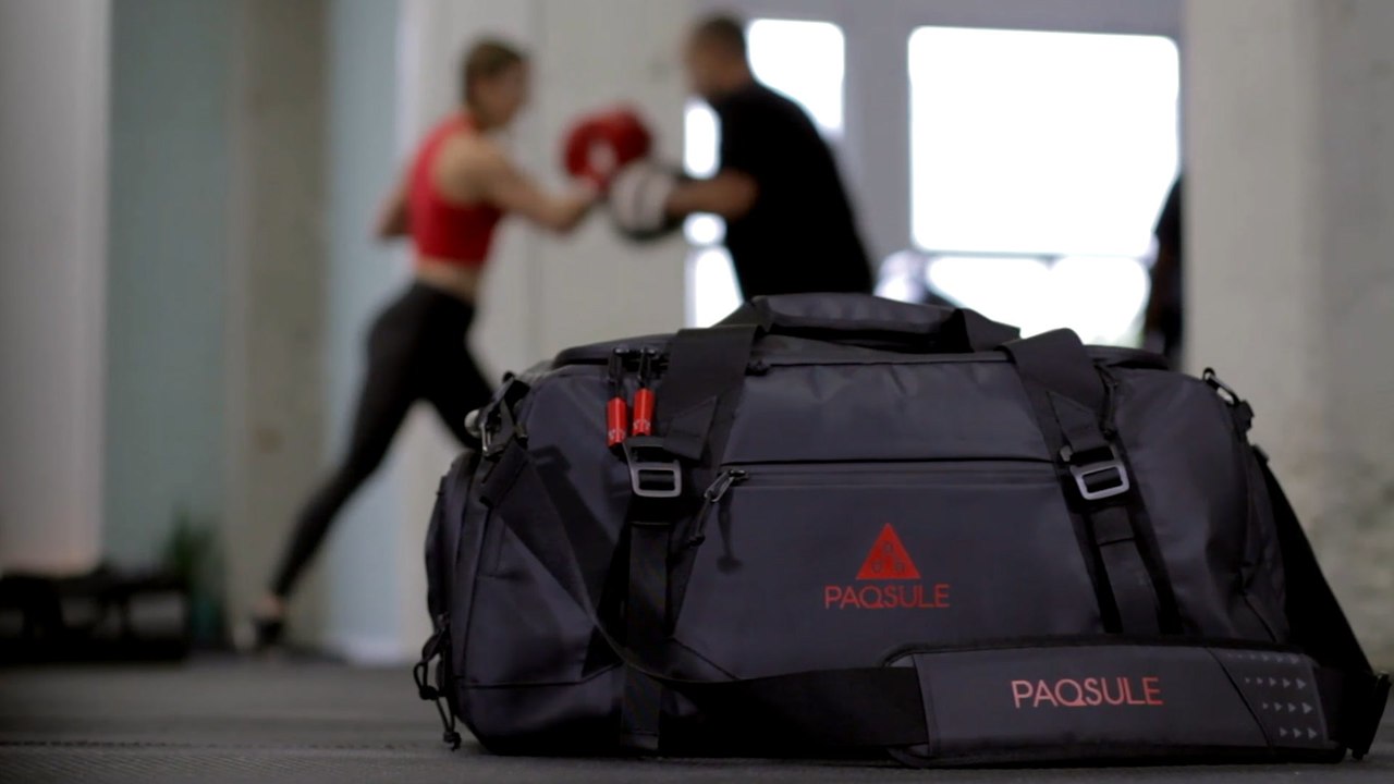 This smart gym bag can clean your exercise gear