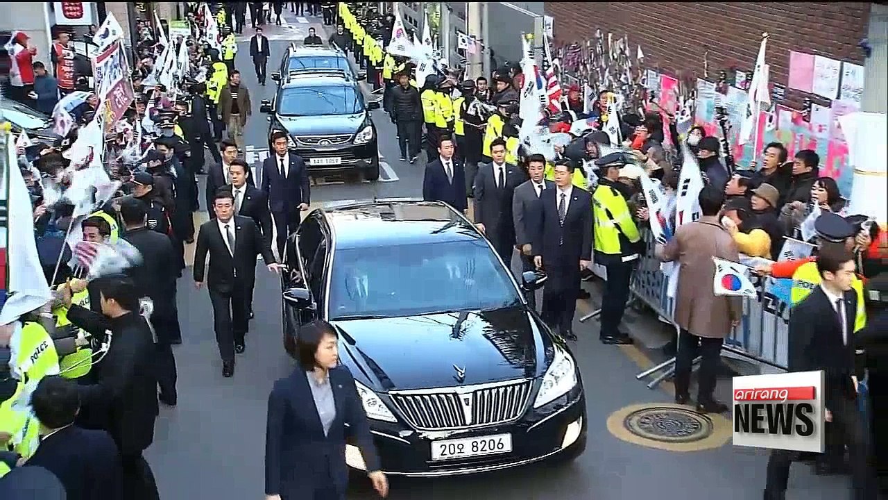 Former president Park Geun-hye returns home after 21 hours at prosecutors' office