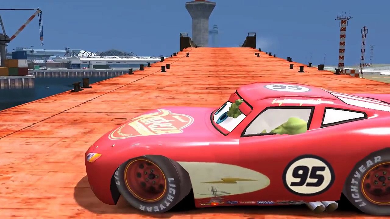 Hulk Marvel Comics Flash McQueen Disney Cars 2 dessin animé en Francais