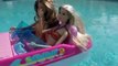 Barbie Leticia e Barbie Gabi disputam para Salvar Ken!!! Em Portugues [Parte 38] Tototoyki
