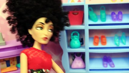 Download Video: Barbie Shopping Mall with Disney Frozen Elsa and Prince Hans Barbie Dolls Parody DisneyCar