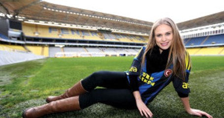 Begüm Öner, Yatağa Gelmeyen Eşinden Video Çekerek İntikam Aldı