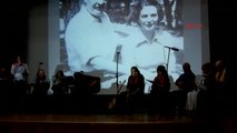 Izmir Dünya Şiir Günü Foça'da Nazım Hikmet Şiirleri ve Şarkılarıyla Kutlandı