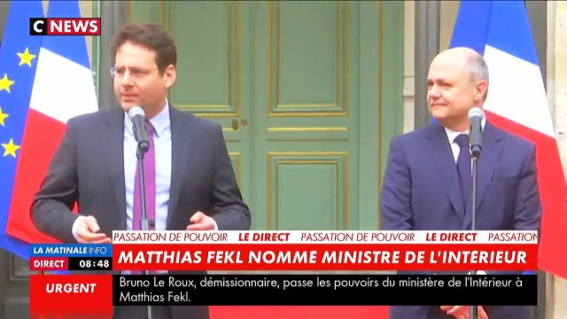 Vidéo. La passation de pouvoir entre Bruno Le Roux et Matthias Fekl