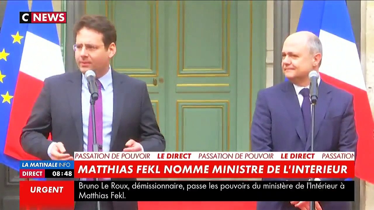 Vidéo. La passation de pouvoir entre Bruno Le Roux et Matthias Fekl