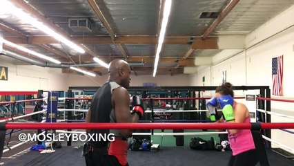 Female Boxing Workout - Female vs Male Sparring with Beginners - Mosley Boxing