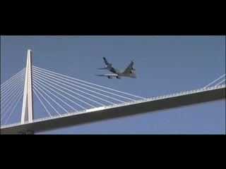 Airbus a380 sur caussibols millau