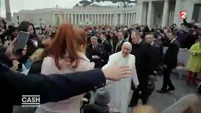 Élise Lucet interpelle le pape dans Cash Investigation