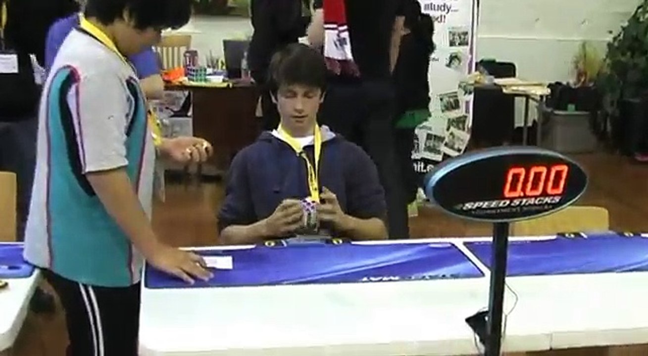 Rubik's cube world record- 5.66 seconds Feliks Zemdegs