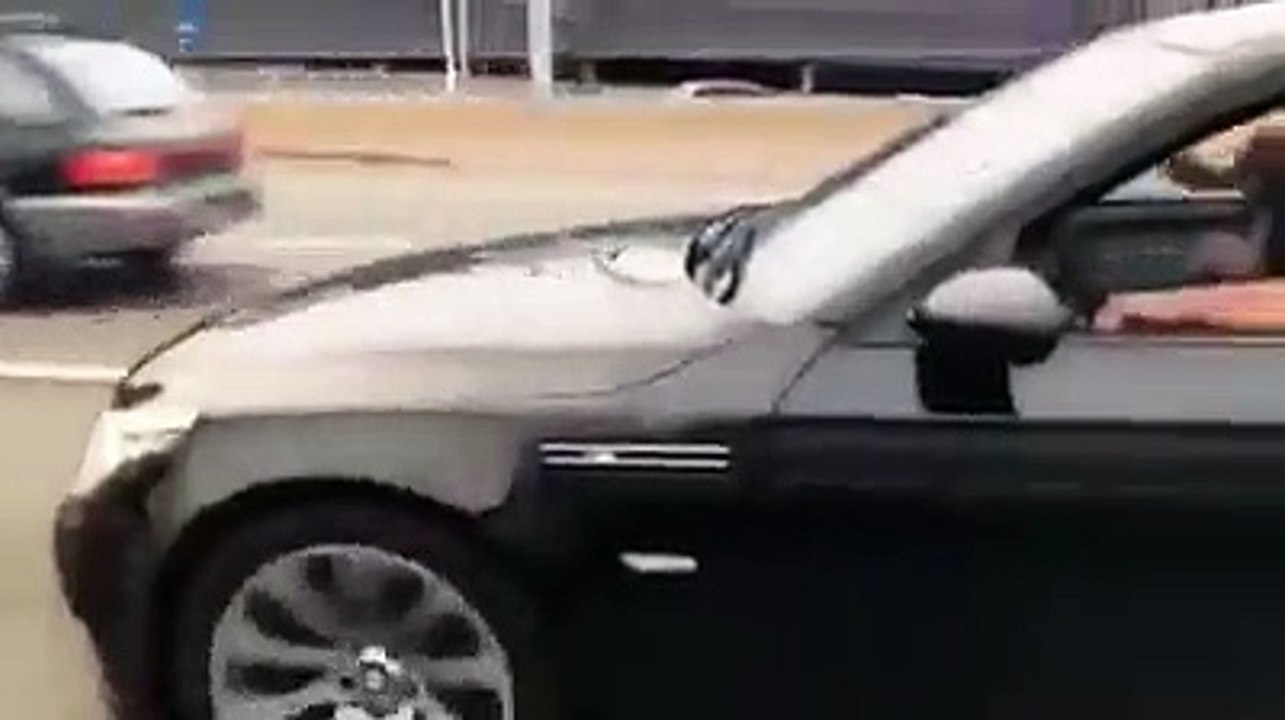 ‪B.M.W - M5 V10