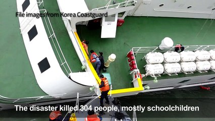 South Korea tests raising of sunken ferry