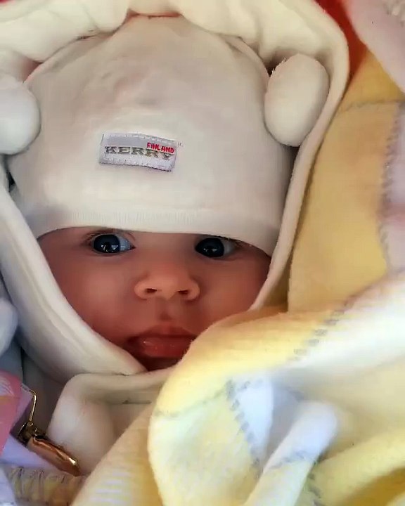 ‪Cute Babies‬[16]