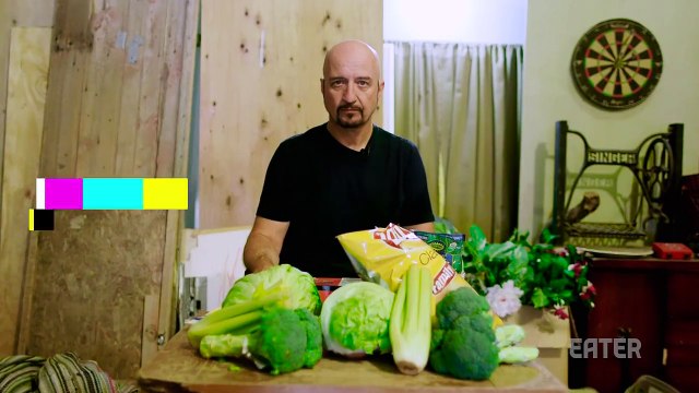 El apio suena como huesos quebrados, es verdad. (Via Eater)