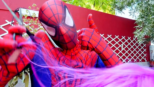 SPIDERMAN VS FROZEN ELSA BABYS POO Spiderman POOP PRANK Superhero In Real Life Prank Vide