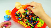 Learn colors Baby Doll Bath Time M&M Chocolate candies Donal Duck My Little Pony Nemo Surp
