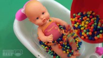 Baby Doll Bathtime play-doh Dippin Dots baby doll bath bubble fun pretend play Bath Toy Vi