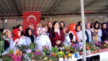 Sakarya Fabrika Işçileri Bahar Bayramını Hediyeleşerek Kutladı