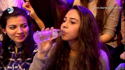 Güldüren Sarışın Yarışmacı - Ben Bilmem Eşim Bilir