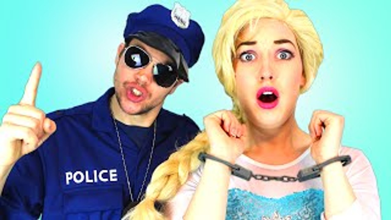 Frozen Elsa Arrested! w/ Spiderman Pink Spidergirl Frozen Anna & Joker! Superhero Fun in Real Life