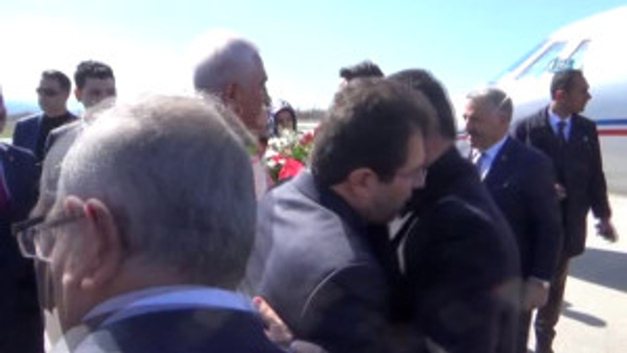 Bakan Yılmaz: "Evet Derseniz Cumhuriyetin İlanı Kadar Bu Ülkeye Hizmet Etmiş Olacaksınız"