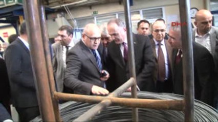 Izmir Bilim Sanayi ve Teknoloji Bakanı Faruk Özlü, Izmir'de