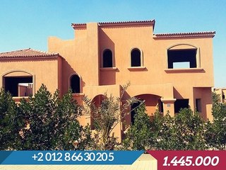 فيلل للبيع بوادي النخيل بتسهيلات على 6 سنوات