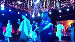 Best Mehndi Dance By Pakistani Family Group Wedding Dance 2017 islambad