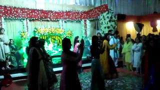 Best Pakistani Mehndi dance