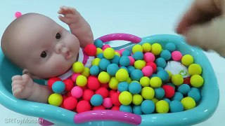 Baby Doll Bath time Learn Colors + Baby Doll Potty training Video