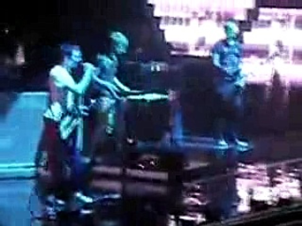 Muse - Undisclosed Desires - Kyiv Palats Sportu - 05/25/2011