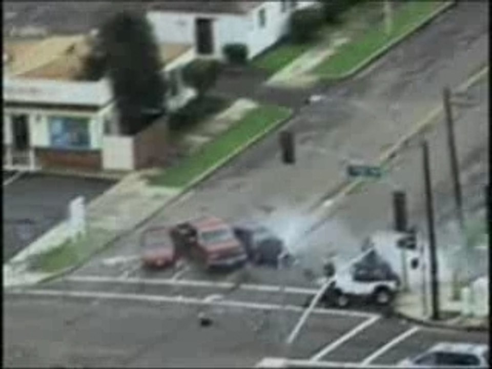 Cars - Police Chase - Crossroads severe crash