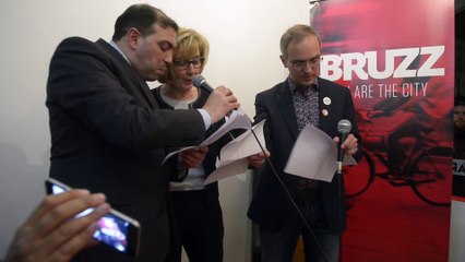 Inauguration à Molenbeek: Schepmans et deux autres élus slamment dans l'ancienne demeure des Abdeslam