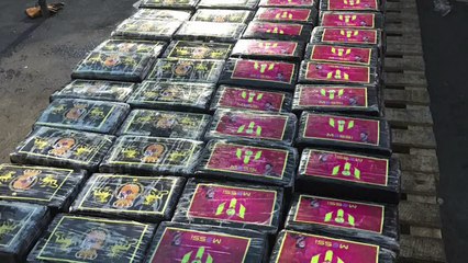 Perú decomisa más de una tonelada de cocaína… con fotos de Messi