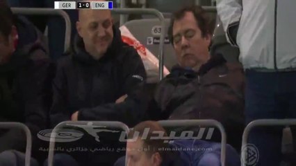 Funny: fan of Dutschland sleeping during the friendly against England 22/03/2017