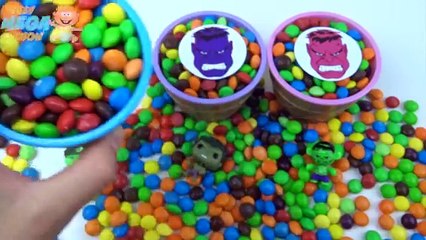 Video herunterladen: Ice Cream Cups Stacking Candy Skittles Surprise Toys Spiderman Hulk Marvel Avengers For Ki