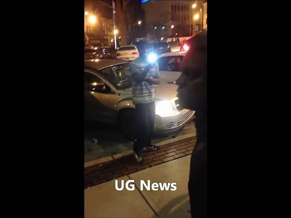 【喧嘩動画】挑発した結果KOされてしまうインド人
