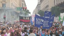 Docentes argentinos culminan huelga pero advierten que seguirán en actividades