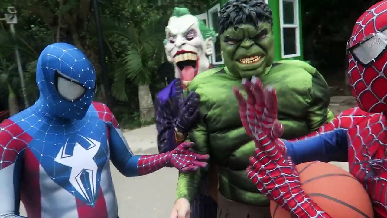 Spiderman Avenger SAW Ghost in Well - Superheroes Fun Spider-man Hulk Joker Scare Action M