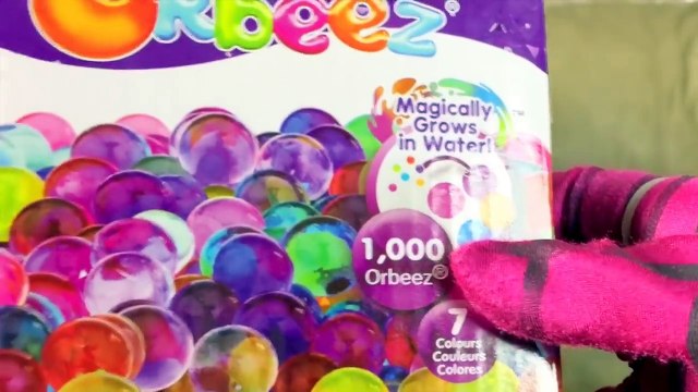 Spiderman vs Joker - Rainbow Skittles Poo Colored Balls! w_ Frozen Elsa Orbeez! - Fun Superheroes-fbEmn-9f99g